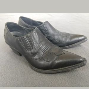 Pointed western cowboy black Ariat ankle booties